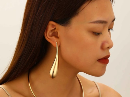 Gold Teardrop Statement Earrings – Sleek Liquid Glam