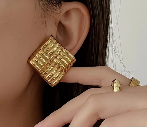 Chunky Woven Gold Stud Earrings – Bold Luxe Statement