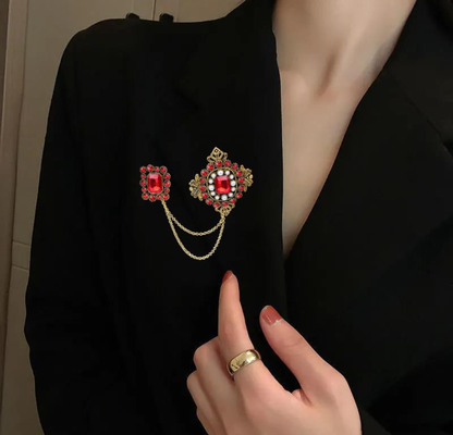 Royal Heritage Double Chain Brooch