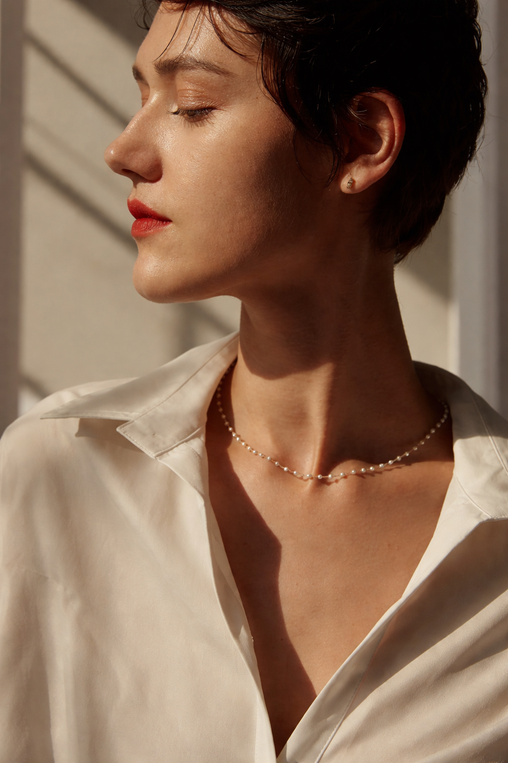 Minimal Pearl Beaded Choker Necklace