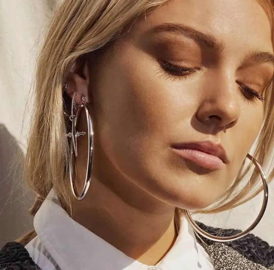 Classic Oversized Silver Hoop Earrings – Timeless Statement Essential