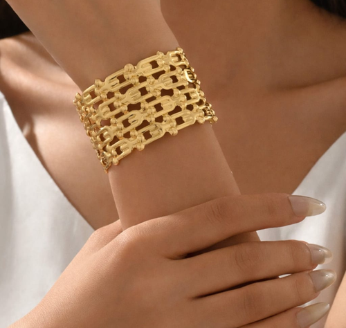 Luxe Chain-Link Gold Cuff