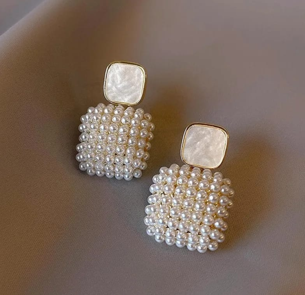 Chic Pearl Cluster Square Drop Earrings