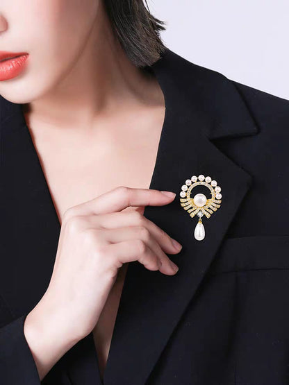 Royal Pearl Crest Brooch